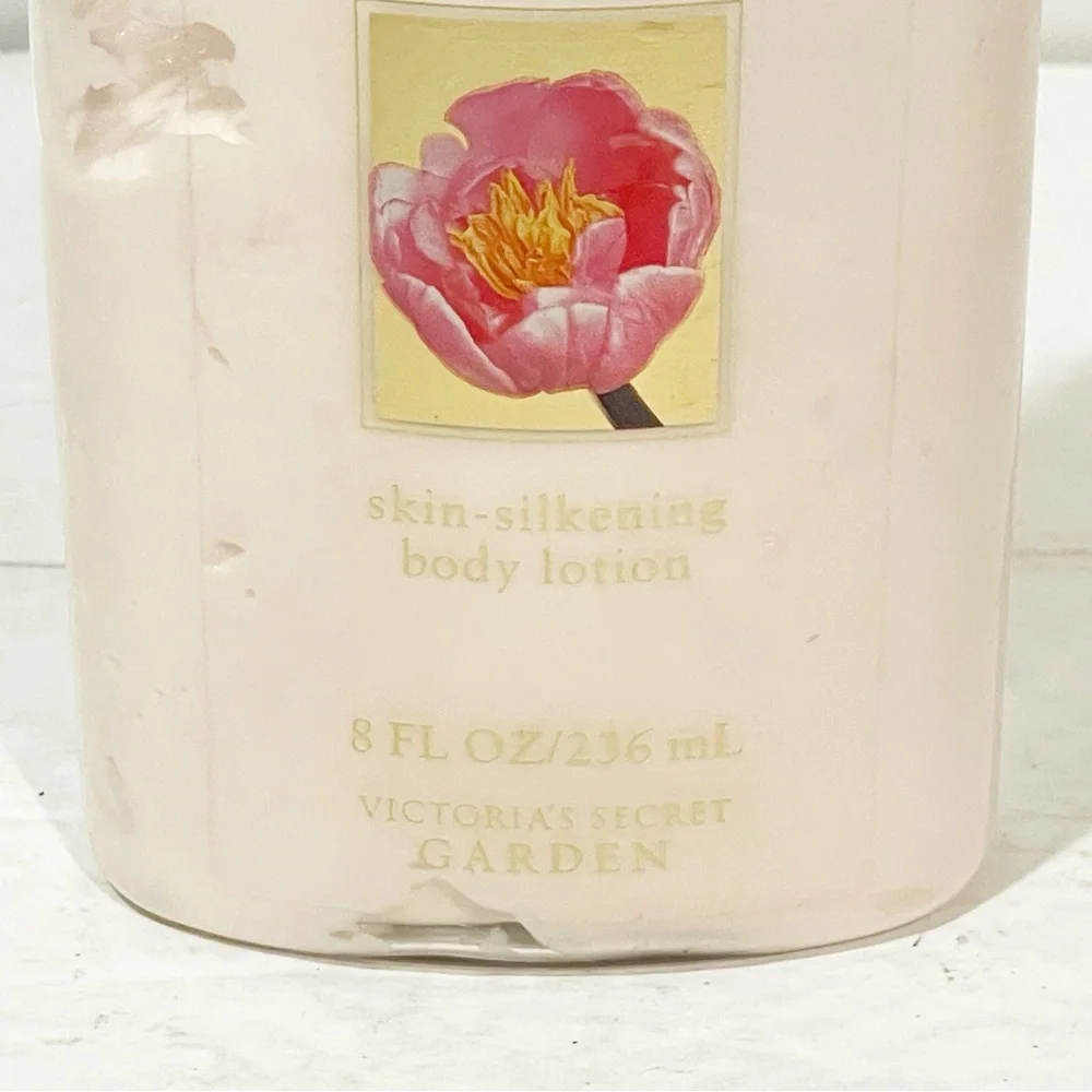 Victoria’s Secret MY DESIRE Silkening‎ Body Lotion 8 oz Skincare